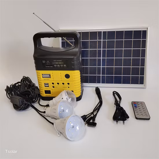 Direkt ab Werk verkauftes Mini-Solarsystem-Heimbeleuchtungsset mit Radio. 7,5-Ah-Solarlicht-Kit-System mit FM-, MP3- und Radiofunktion. Solarenergiesystem für Zuhause